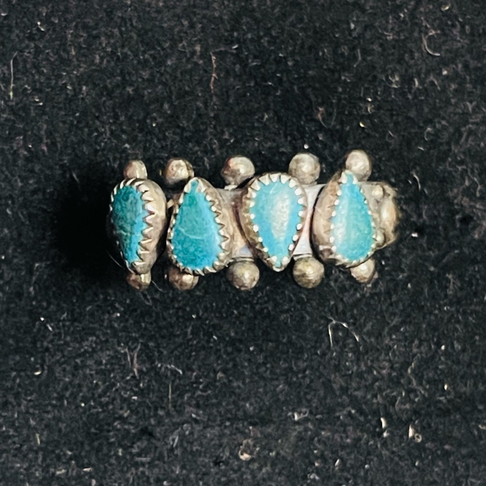 VTG Sterling Silver NAVAJO BELL
TRADING POST Turquoise Pebbled Ring
Size 9.75